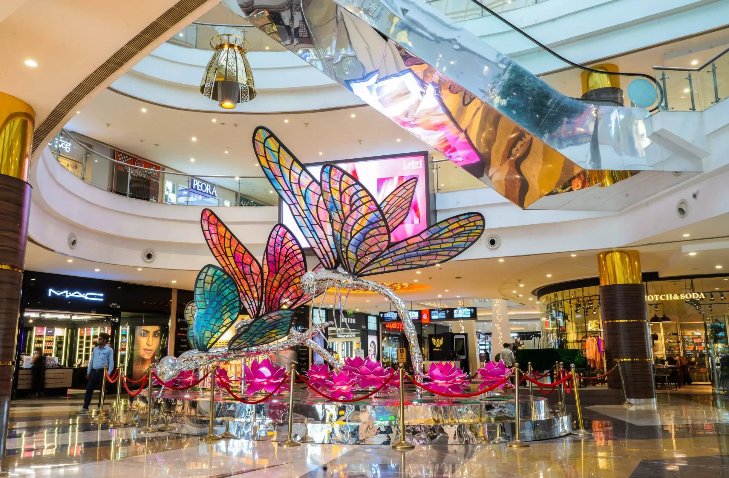 biggest-malls-in-pune-scaled